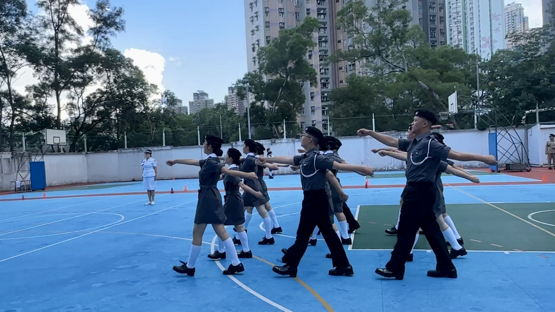 Alt